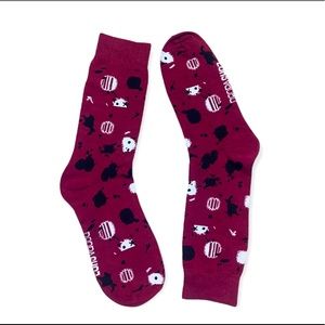 UNISEX BURGUNDY DRESS SOCKS WITH ART PRINT SIZE 7-12